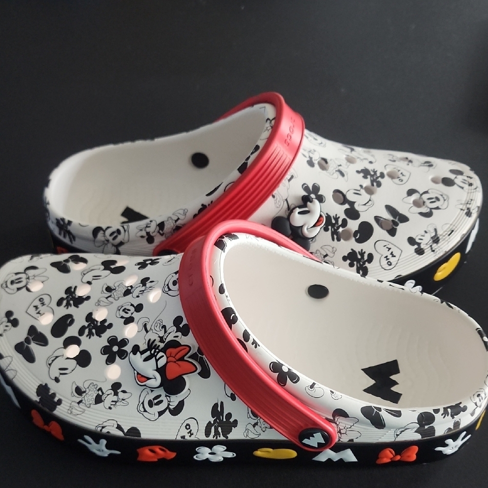 CROCS Mickey & Minnie Print Clog with Red Strap - Picture 8 of 9